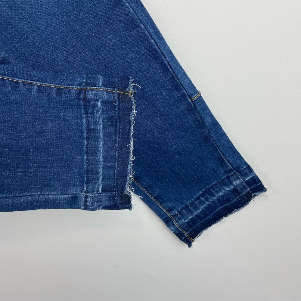 Nwt Beba Blue Dark Wash Skinny Jeans Sz 4 Distressed Raw Hem View 6